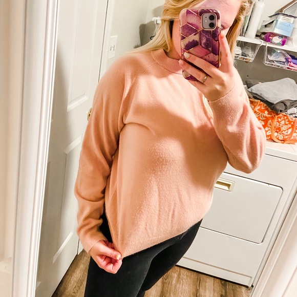 Sweater - Picture 5 of 6